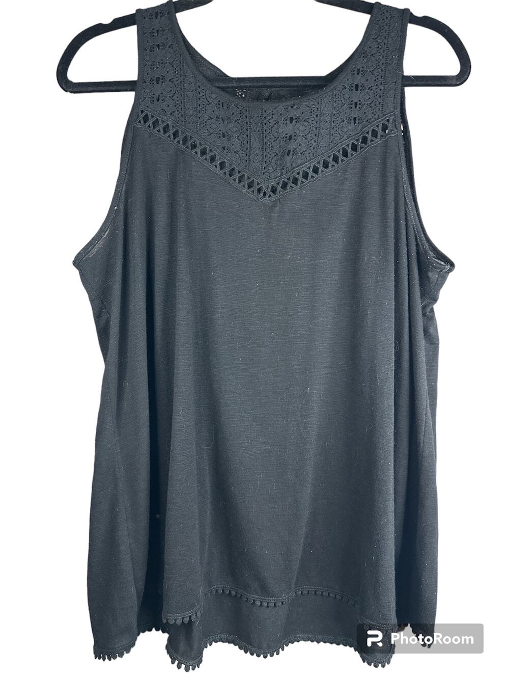 Torrid Black Sleeveless Scalloped Hem Scoop Neck Keyhole Detail Tank Top Size 0X